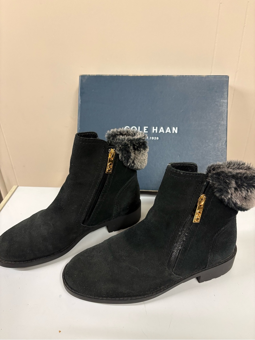 Cole Haan Black Suede Ankle Booties with Faux Fur Cuff waterproof 6.5